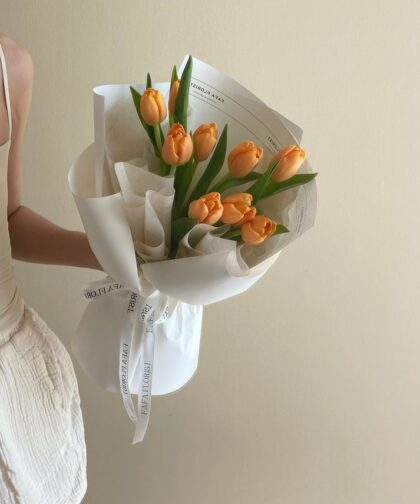ORANGE TULIP BOUQUET