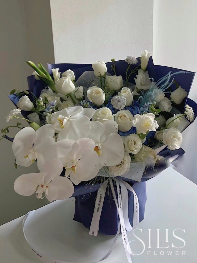 WHITE ROSE & ORCHID SIZE L BOUQUET
