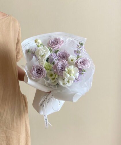 PURLE & WHITE ROSE TONE BOUQUET S