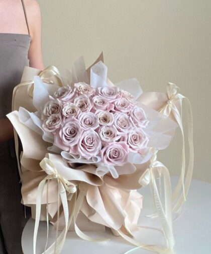 MANTA ROSE ( RIBBON ) BOUQUET M