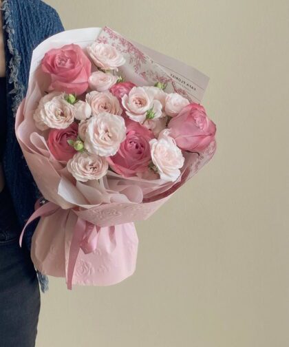 TEA & MINI ROSE BOUQUET S