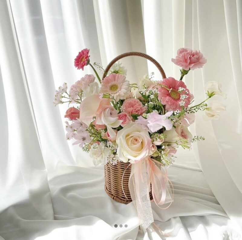 FLOWER BASKET PINK WHITE S
