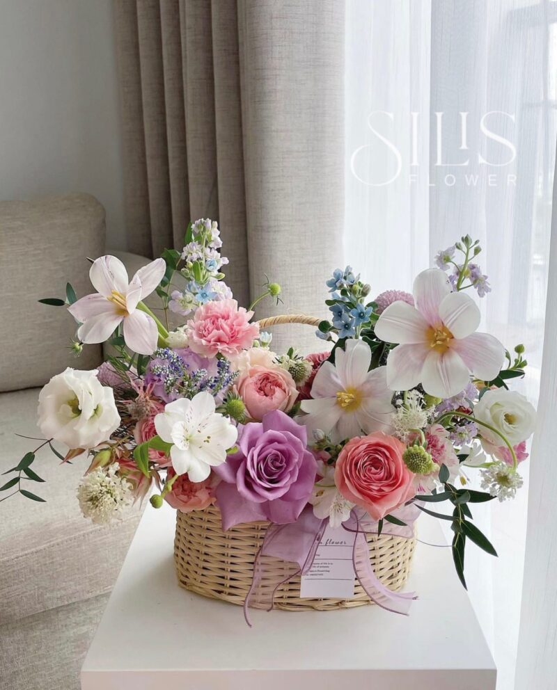 FLOWER BASKET PURPLE WHITE PINK MIX M