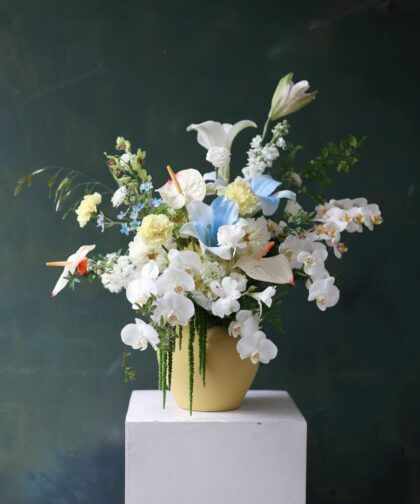 WHITE YELLOW VASE