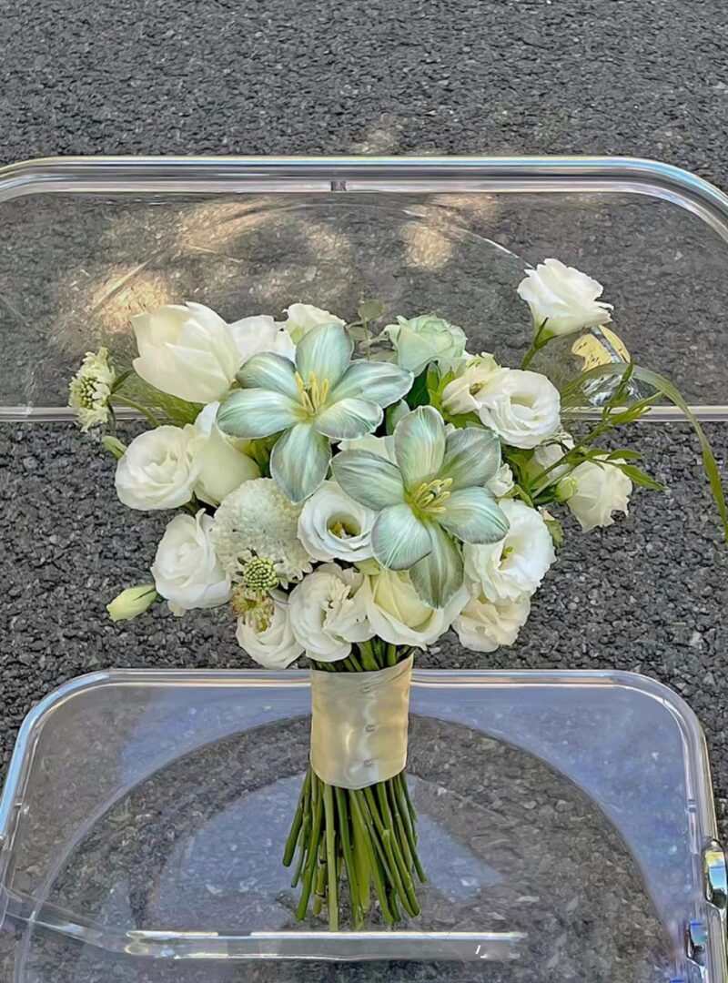 GREEN WHITE TULIP TONE - BRIDAL FLOWER