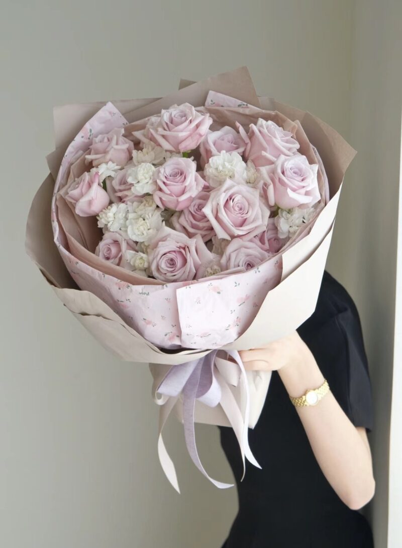 PINK ROSE CARNATION WHITE M BOUQUET
