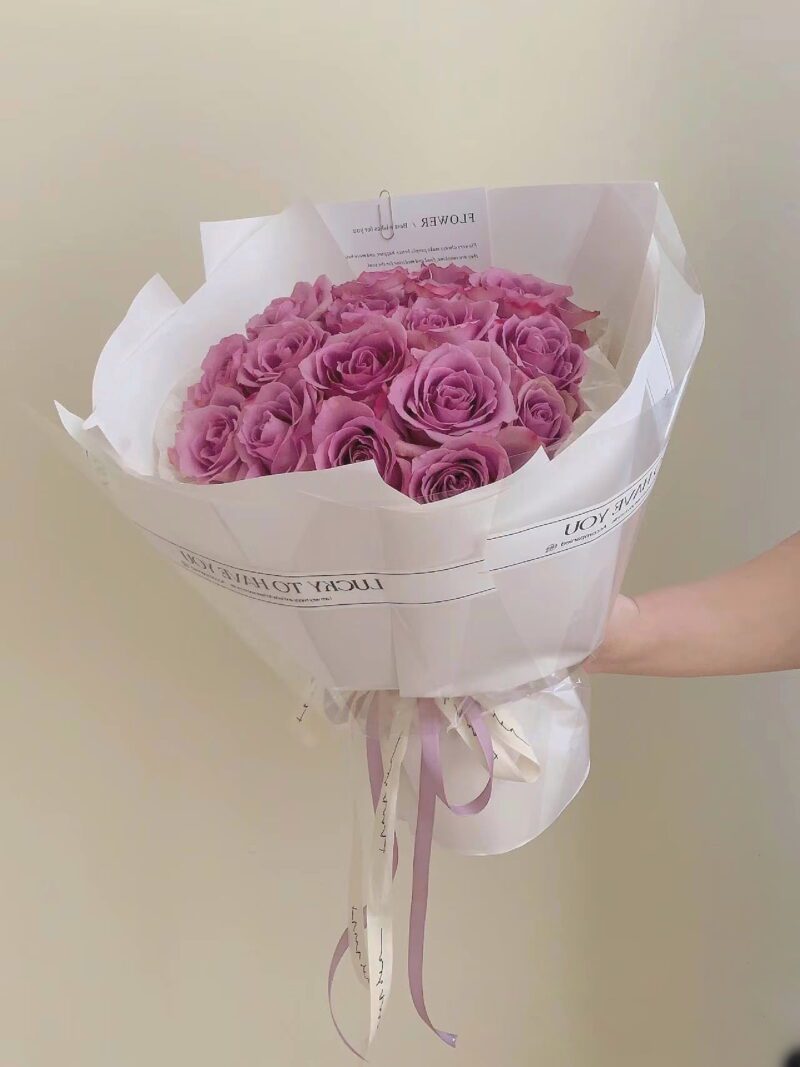 TANA BOUQUET M
