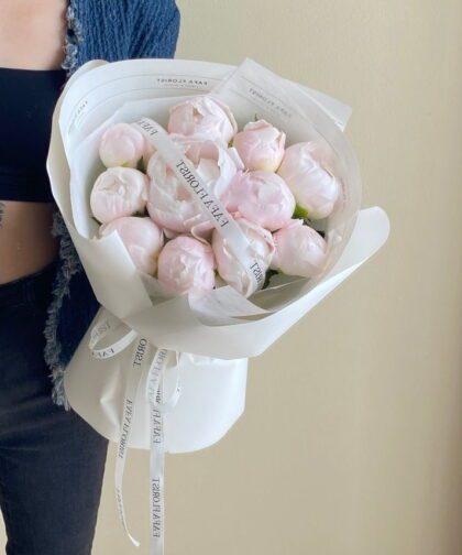 MISS USA PINK PEONY BOUQUET