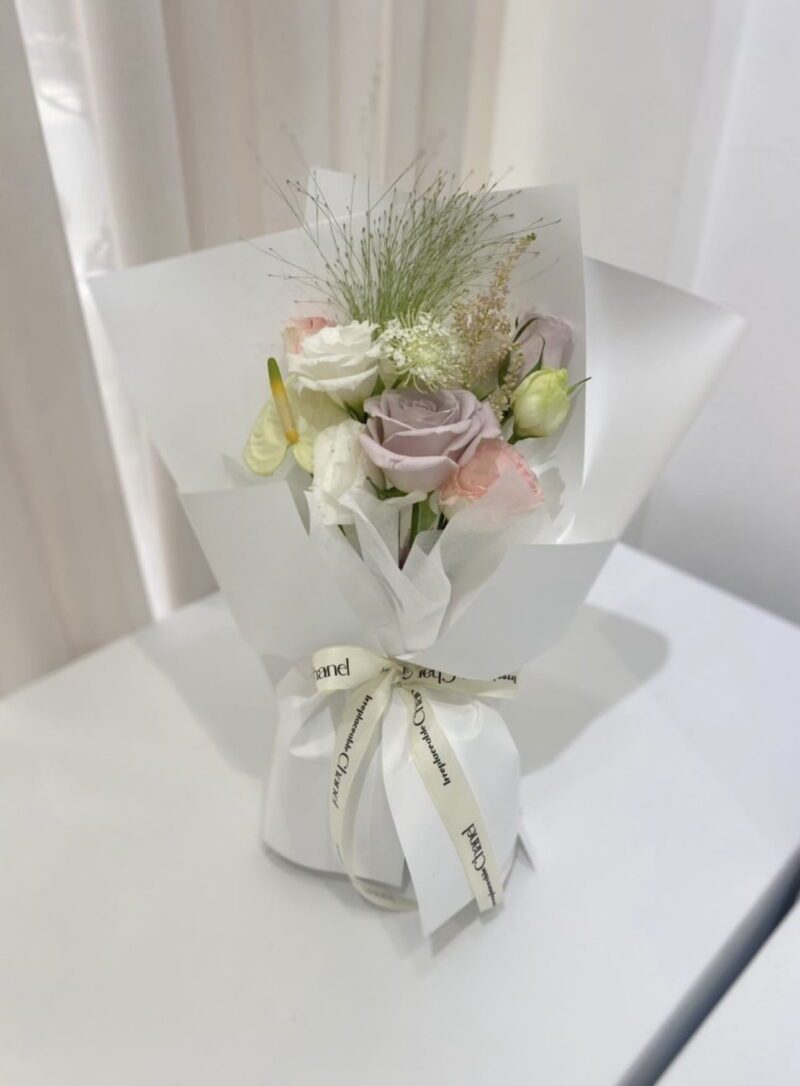 MANTA WHITE TONE MINI BOUQUET