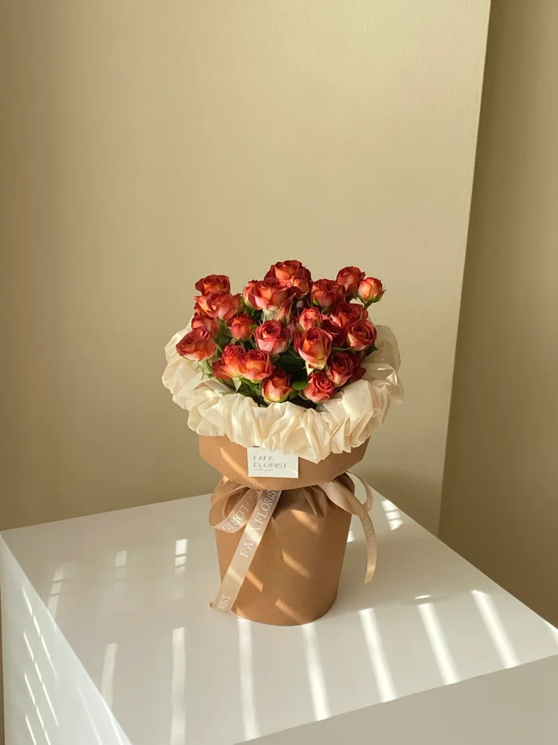 PETITE MINI CHOC ROSE BOUQUETS