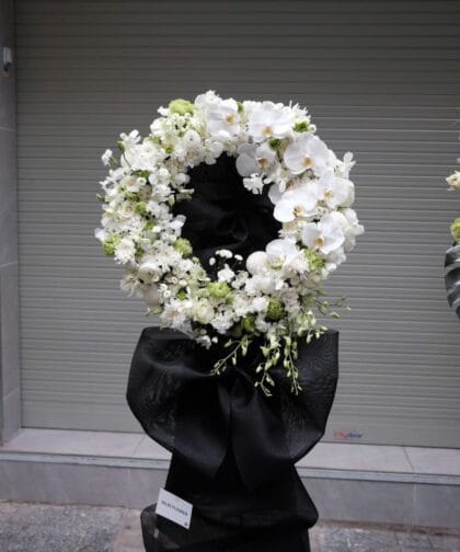 WHITE & BLACK CONDOLENCE
