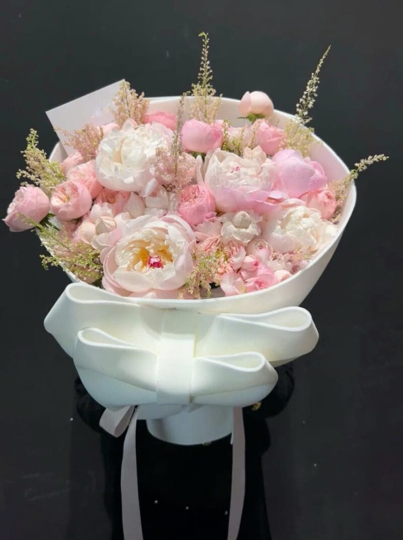 CREAM PEONY - EADERMACHERA BOUQUET L