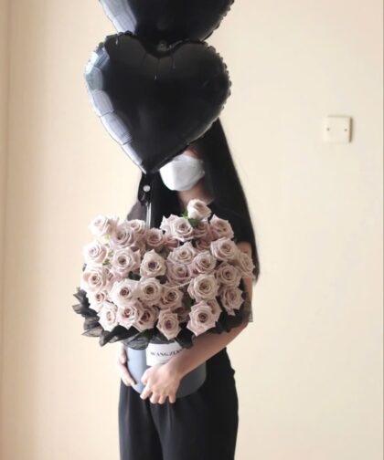 Menta rose & heart balloon box