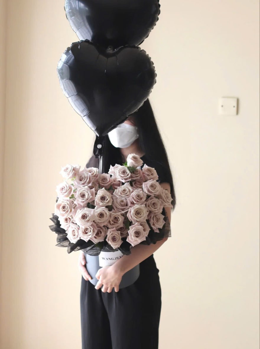 Menta rose & heart balloon box