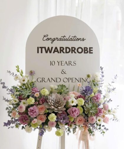 PASTEL COLOR FLOWER BOARD STAND