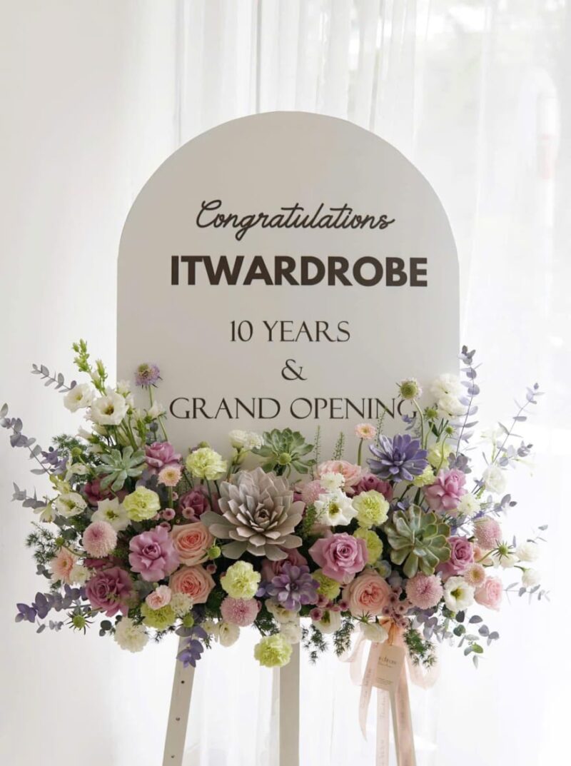 PASTEL COLOR FLOWER BOARD STAND