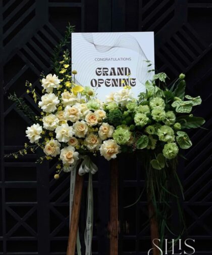 YELLOW/GREEN TONE FLOWER BOARD STAND