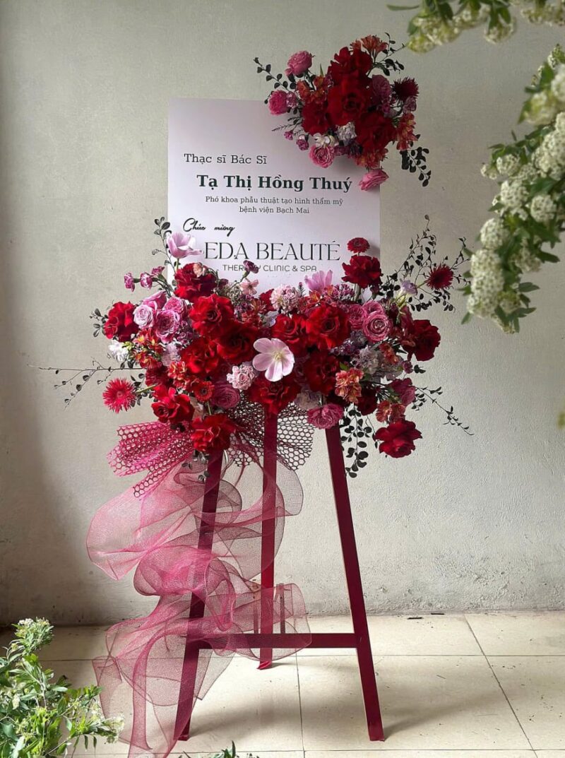 RED/ PINK FLOWER BOARD STAND