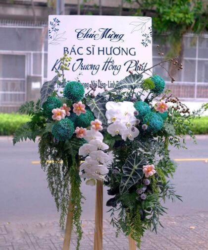 JADE GREEN TONE FLOWER BOARD STAND