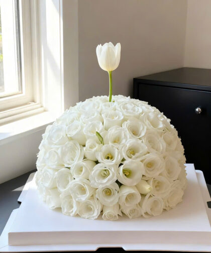 PURE LUNA FLOWER DOME