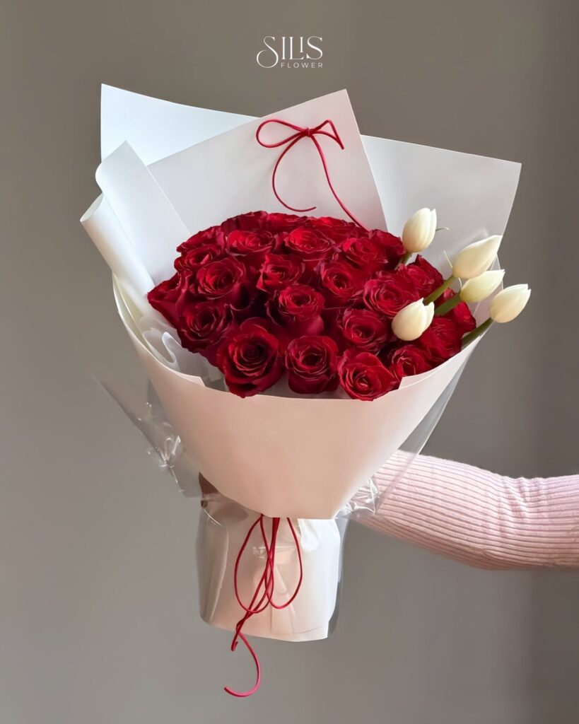 Hoa tặng cô giáo ngày 8/3 mang thông điệp tri ân và kính trọng sâu sắc.